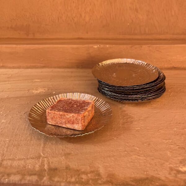 plate messing fez