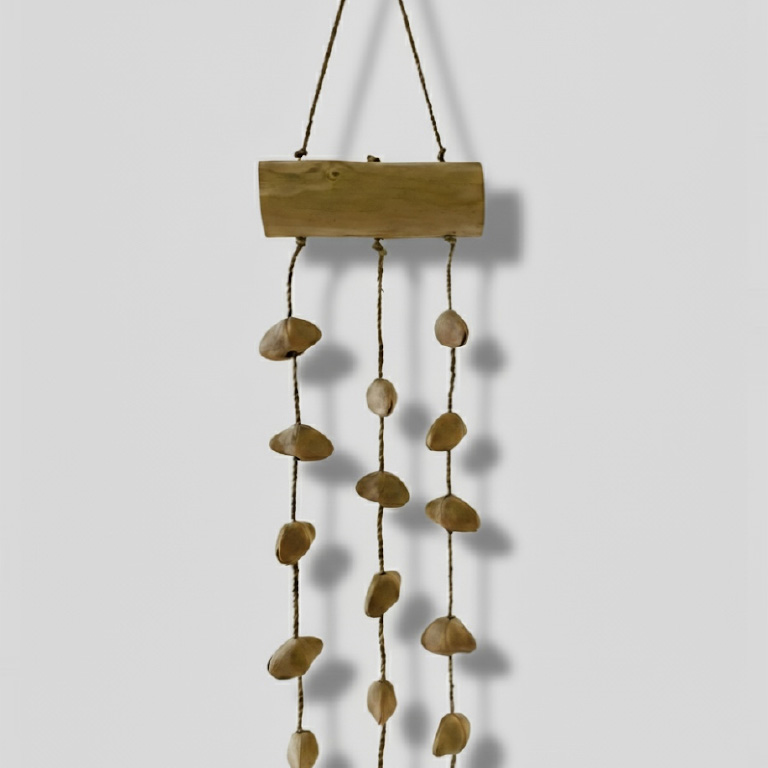 hanger nootje kenari hout detail